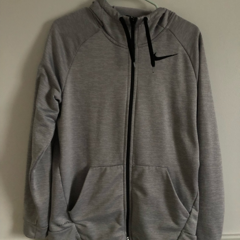 Men’s Nike Tech Hoodie pull over Basketball